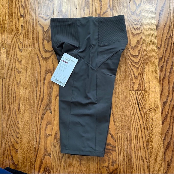 Athleta NEW Arbor Olive Excursion Hybrid Short XXS - Picture 4 of 8